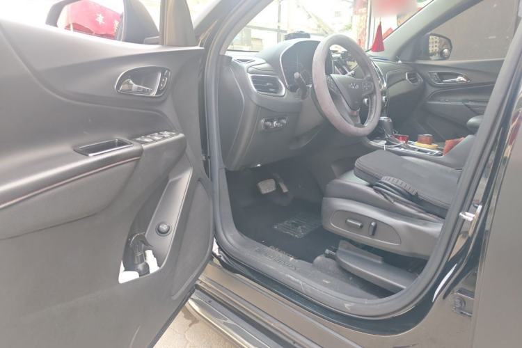 Used Chevrolet Equinox 2019 Redline 550T Automatic All-Wheel-Drive RS Model China V Standard Driver Seat