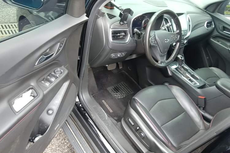 Used Chevrolet Equinox 2019 Redline 550T Automatic All-Wheel-Drive Trailblazer RS China V Standard Driver Seat