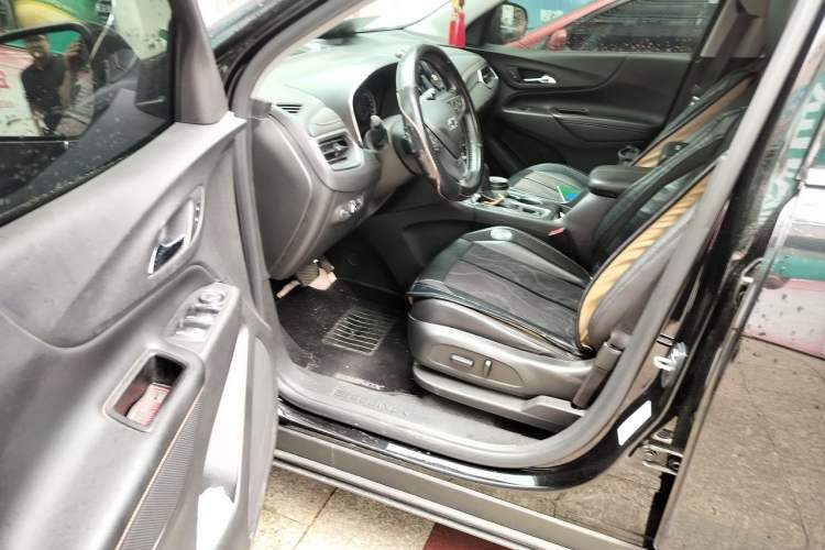 Used Chevrolet Equinox 2019 535T Automatic Chijie Edition China V Standard Driver Seat