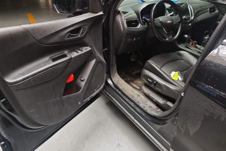 Used Chevrolet Equinox 2019 535T Automatic YuJie Edition China VI Driver Seat