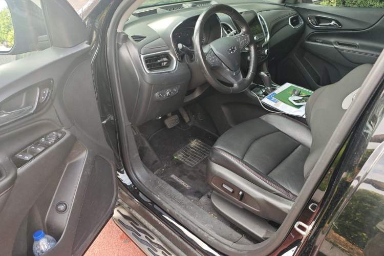 Used Chevrolet Equinox 2019 Redline 550T Automatic All-Wheel-Drive Trailblazer RS China V Standard Driver Seat