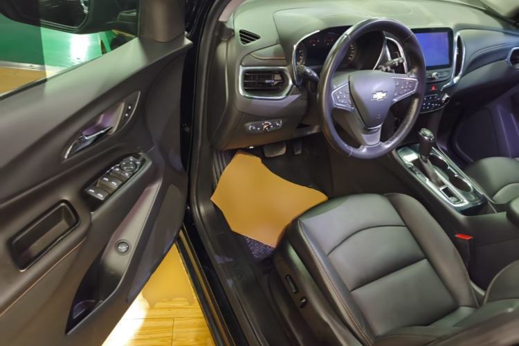 Used Chevrolet Equinox 2019 535T Automatic YuJie Edition China V Standard Driver Seat