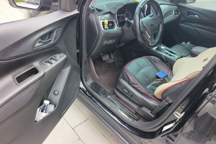 Used Chevrolet Equinox 2019 535T Automatic YuJie Edition China V Standard Driver Seat