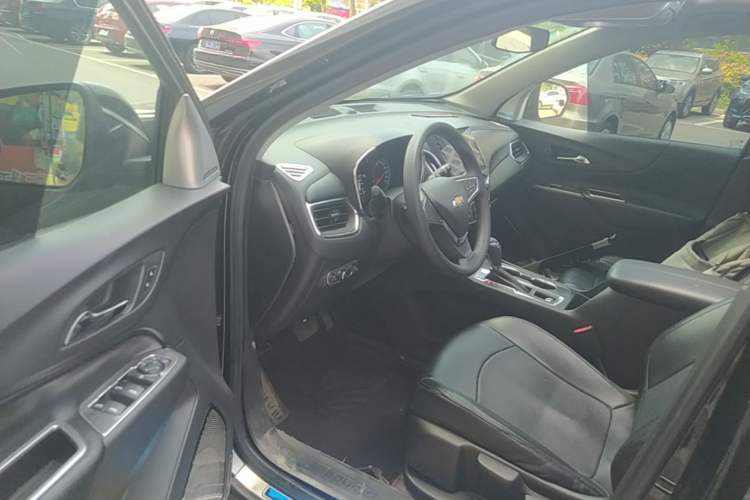 Used Chevrolet Equinox 2019 535T Automatic Lingjie Edition China VI Standard Driver Seat