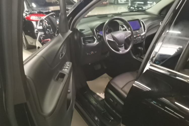 Used Chevrolet Equinox 2019 Redline 550T Automatic All-Wheel-Drive RS Model China V Standard Driver Seat