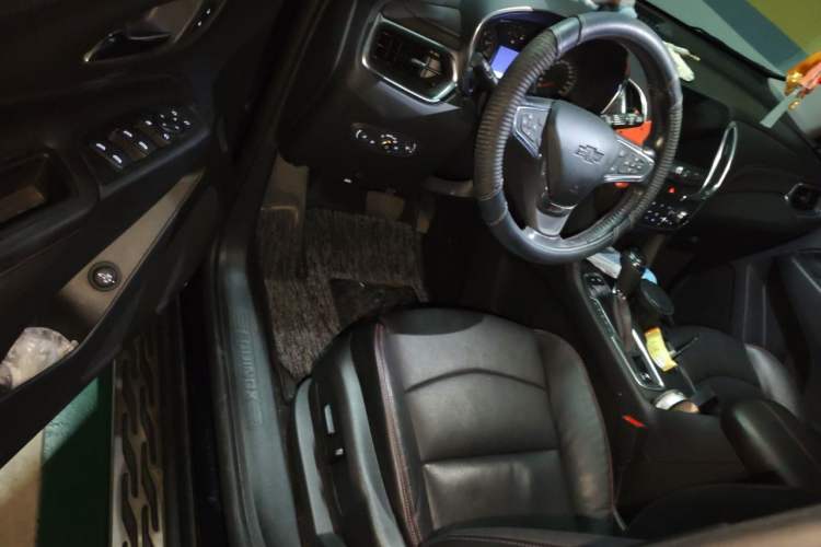 Used Chevrolet Equinox 2019 Redline 550T Automatic All-Wheel-Drive RS Model China VI Standard Driver Seat
