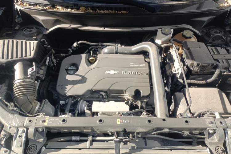 Used Chevrolet Equinox 2019 535T Automatic Chijie Edition China VI Engine Bay
