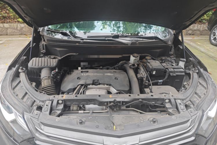 Used Chevrolet Equinox 2019 Redline 550T Automatic All-Wheel-Drive RS Model China V Standard Engine Bay
