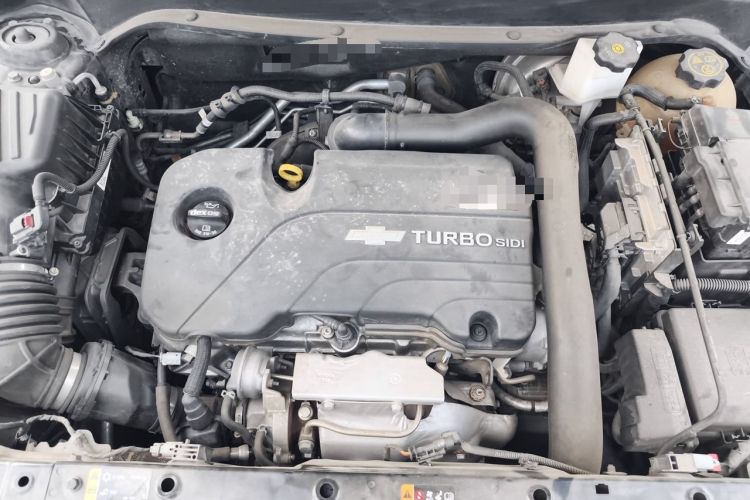 Used Chevrolet Equinox 2019 535T Automatic YuJie Edition China VI Engine Bay