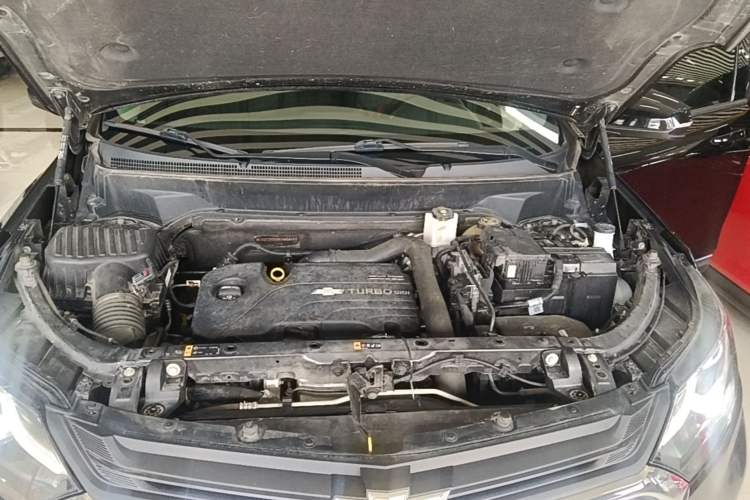 Used Chevrolet Equinox 2019 535T Automatic Chijie Edition China VI Engine Bay
