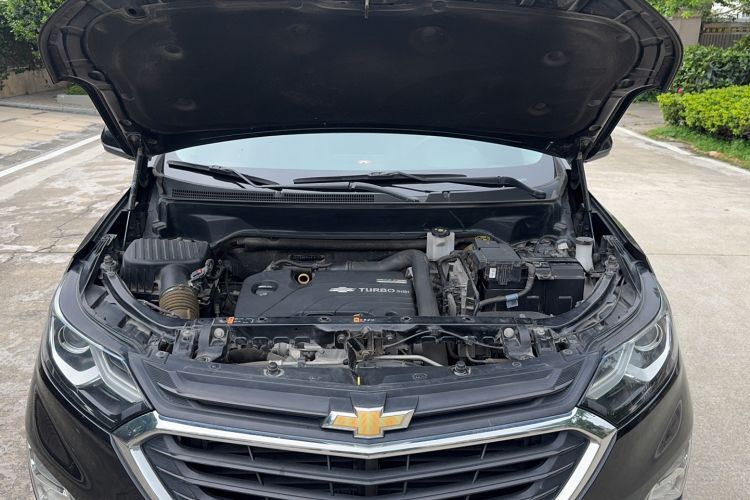 Used Chevrolet Equinox 2019 535T Automatic YuJie Edition China VI Engine Bay