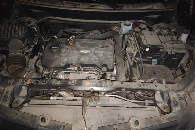Used Chevrolet Equinox 2019 535T Automatic Chijie Edition China VI Engine Bay