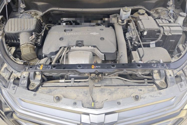 Used Chevrolet Equinox 2019 Redline 550T Automatic All-Wheel-Drive RS Model China V Standard Engine Bay