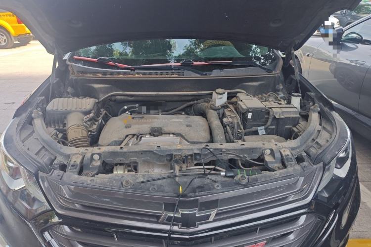 Used Chevrolet Equinox 2019 Redline 550T Automatic All-Wheel-Drive Trailblazer RS China V Standard Engine Bay