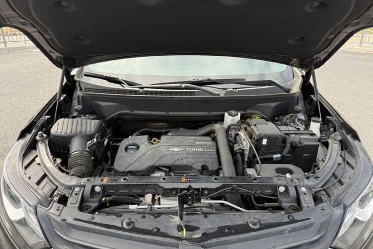 Used Chevrolet Equinox 2019 535T Automatic Chijie Edition China VI Engine Bay