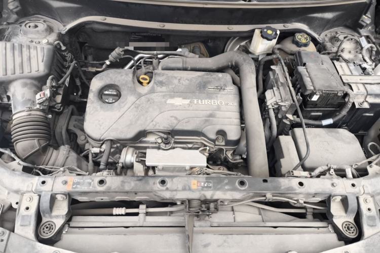Used Chevrolet Equinox 2019 535T Automatic Chijie Edition China VI Engine Bay