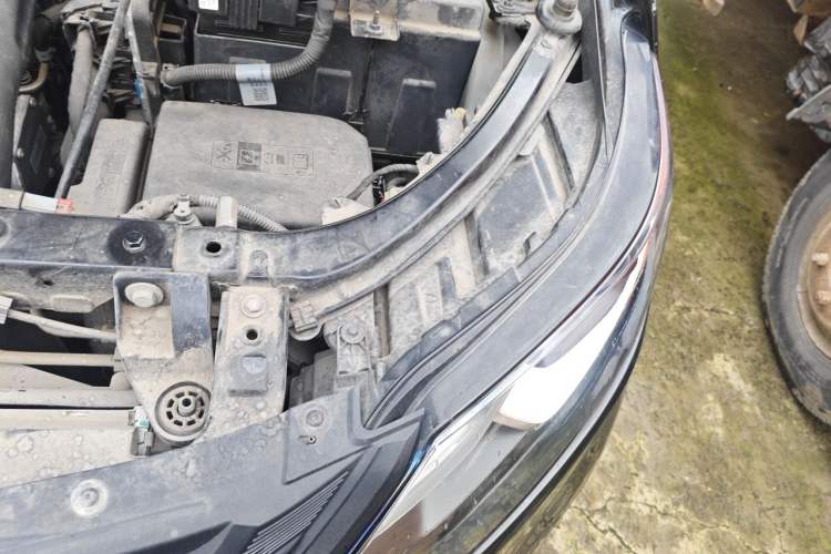 Used Chevrolet Equinox 2019 535T Automatic YuJie Edition China V Standard Engine Bay Left