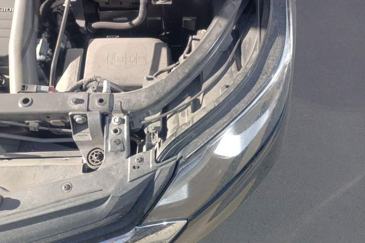 Used Chevrolet Equinox 2019 535T Automatic Chijie Edition China VI Engine Bay Left