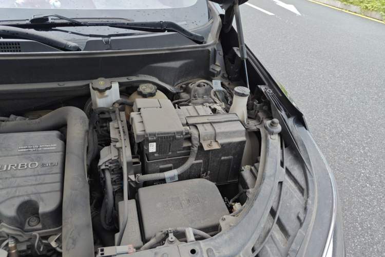 Used Chevrolet Equinox 2019 535T Automatic Chijie Edition China V Standard Engine Bay Left
