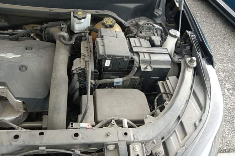 Used Chevrolet Equinox 2019 Redline 550T Automatic All-Wheel-Drive Trailblazer RS China V Standard Engine Bay Left