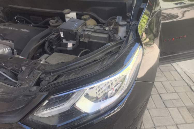 Used Chevrolet Equinox 2019 Redline 550T Automatic All-Wheel-Drive RS Model China V Standard Engine Bay Left