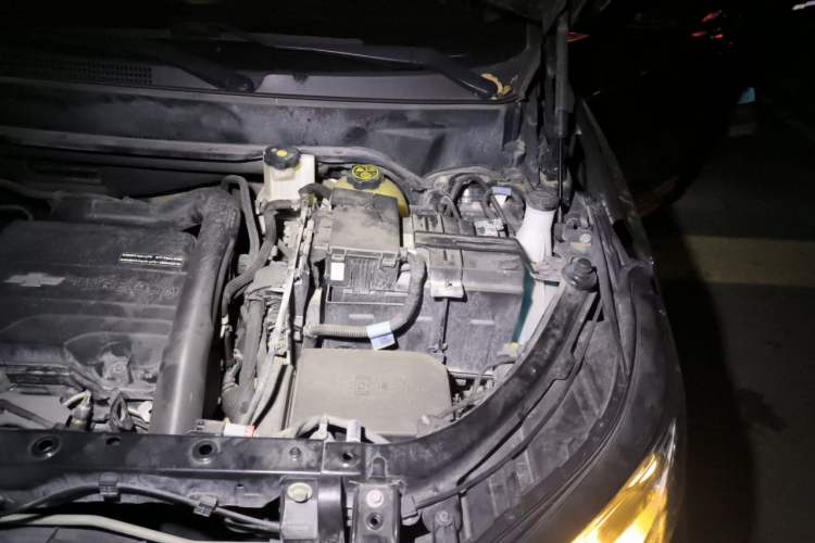 Used Chevrolet Equinox 2019 535T Automatic YuJie Edition China VI Engine Bay Left