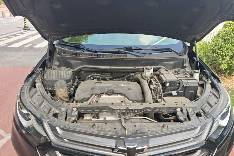 Used Chevrolet Equinox 2019 Redline 550T Automatic All-Wheel-Drive Trailblazer RS China V Standard Engine Bay