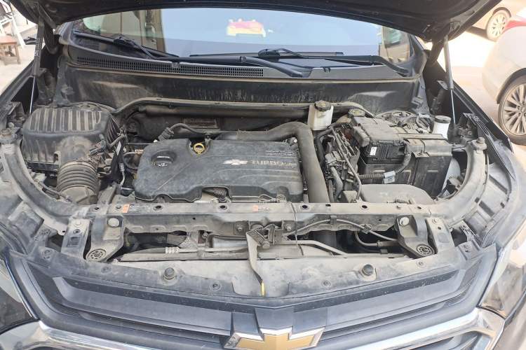 Used Chevrolet Equinox 2019 535T Automatic Chijie Edition China VI Engine Bay
