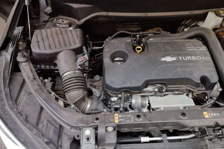 Used Chevrolet Equinox 2019 535T Automatic YuJie Edition China V Standard Engine Bay Right