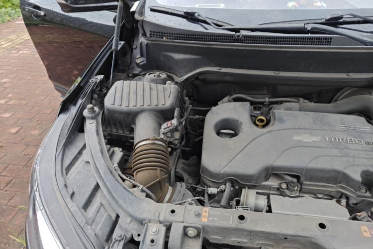 Used Chevrolet Equinox 2019 535T Automatic Chijie Edition China V Standard Engine Bay Right