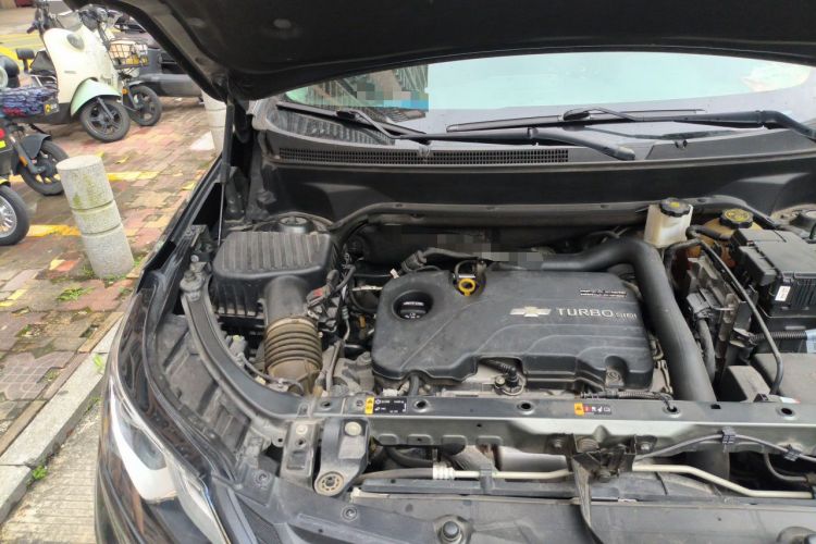 Used Chevrolet Equinox 2019 535T Automatic YuJie Edition China VI Engine Bay Right