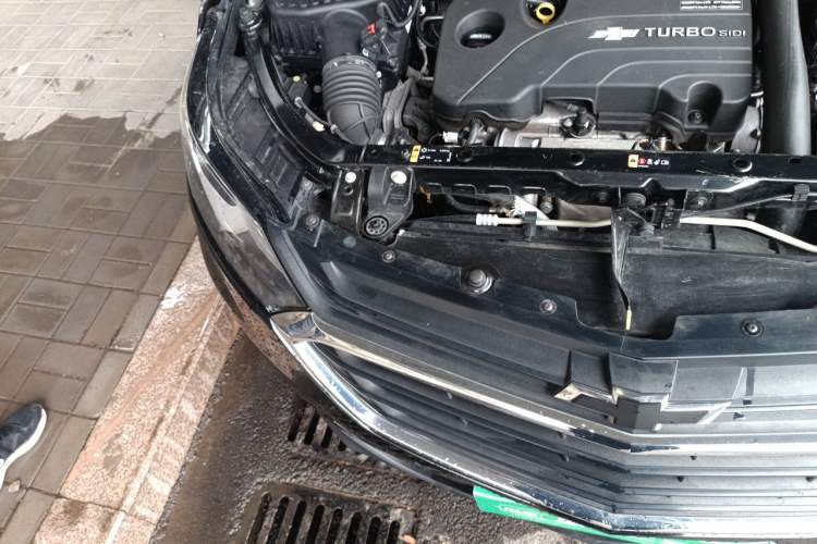Used Chevrolet Equinox 2019 535T Automatic YuJie Edition China V Standard Engine Bay Right