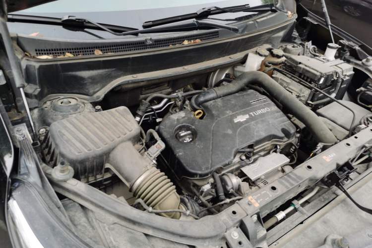 Used Chevrolet Equinox 2019 535T Automatic YuJie Edition China VI Engine Bay Right