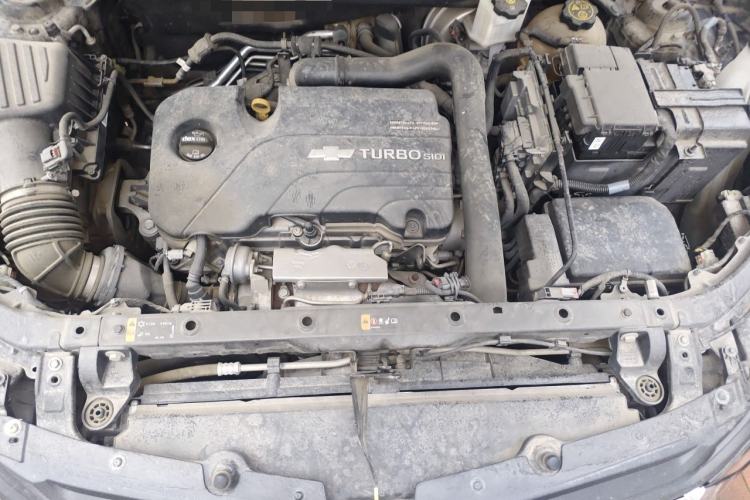 Used Chevrolet Equinox 2019 535T Automatic YuJie Edition China VI Engine Bay
