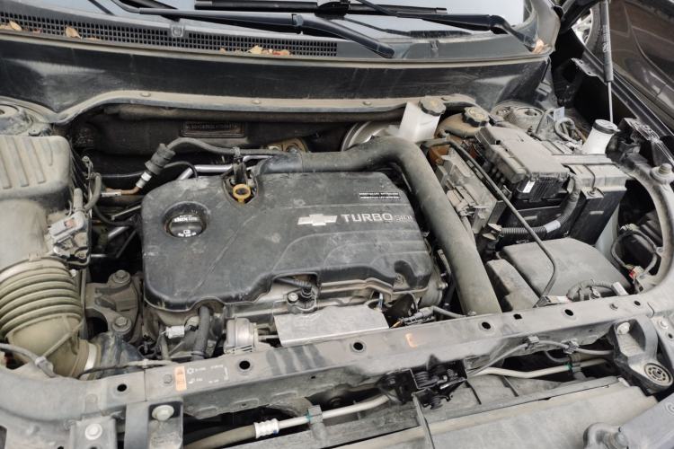 Used Chevrolet Equinox 2019 535T Automatic YuJie Edition China VI Engine Bay