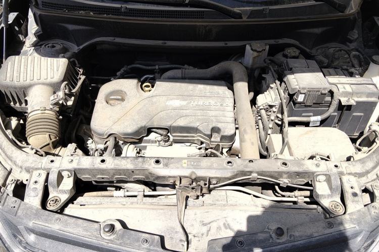 Used Chevrolet Equinox 2019 535T Automatic Chijie Edition China VI Engine Bay