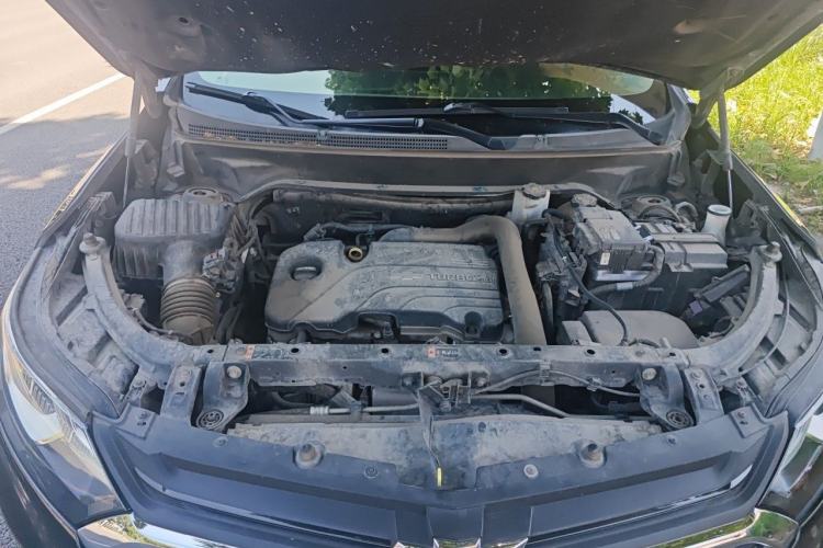 Used Chevrolet Equinox 2019 535T Automatic YuJie Edition China VI Engine Bay