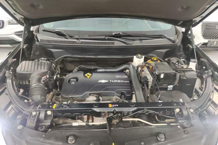 Used Chevrolet Equinox 2019 535T Automatic Chijie Edition China VI Engine Bay