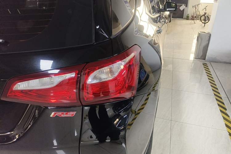 Used Chevrolet Equinox 2019 Redline 550T Automatic All-Wheel-Drive Trailblazer RS China VI Standard Exterior 3