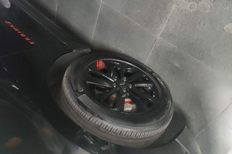 Used Chevrolet Equinox 2019 Redline 550T Automatic All-Wheel-Drive RS Model China VI Standard Exterior 4