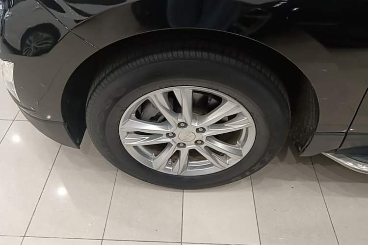 Used Chevrolet Equinox 2019 535T Automatic YuJie Edition China V Standard Exterior 4