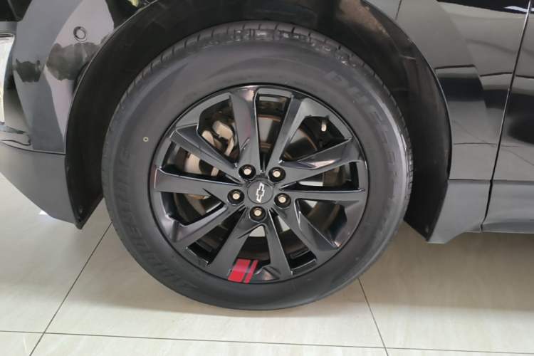 Used Chevrolet Equinox 2019 Redline 550T Automatic All-Wheel-Drive Trailblazer RS China VI Standard Exterior 4