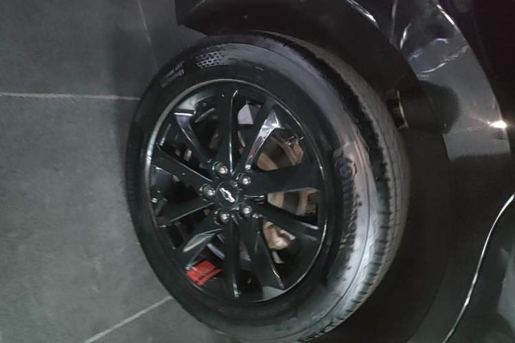 Used Chevrolet Equinox 2019 Redline 550T Automatic All-Wheel-Drive RS Model China VI Standard Exterior 5