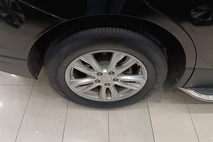 Used Chevrolet Equinox 2019 535T Automatic YuJie Edition China V Standard Exterior 5