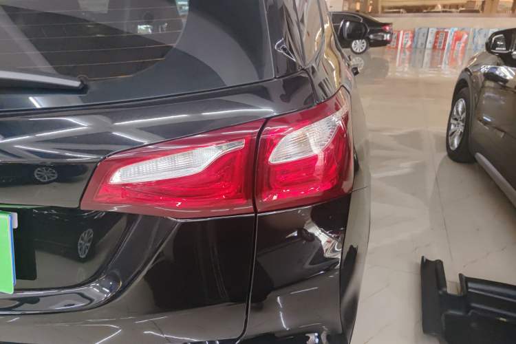 Used Chevrolet Equinox 2019 Redline 550T Automatic All-Wheel-Drive RS Model China VI Standard Exterior 6