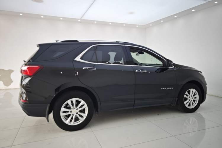 Used Chevrolet Equinox 2019 535T Automatic YuJie Edition China VI Exterior 8