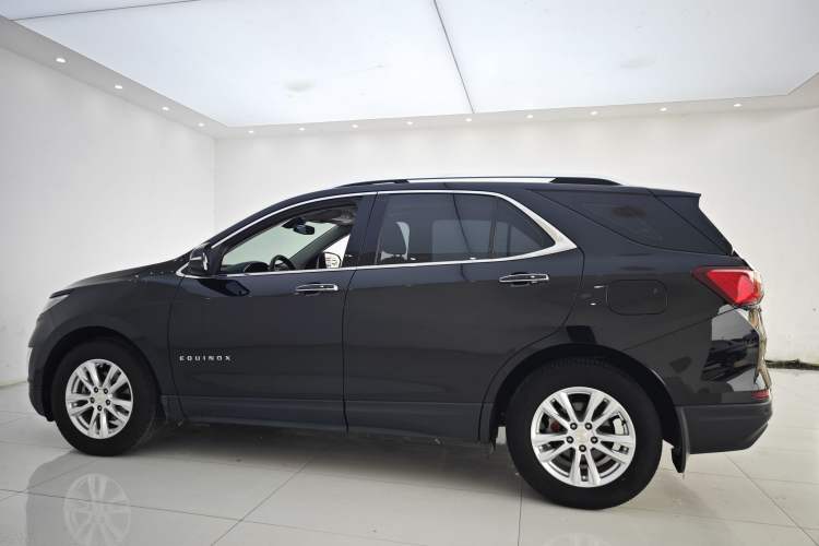 Used Chevrolet Equinox 2019 535T Automatic YuJie Edition China VI Exterior 9