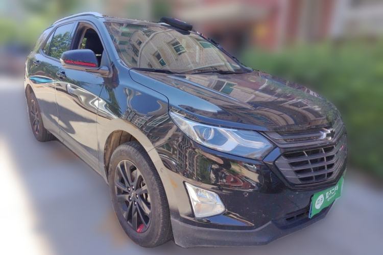 Used Chevrolet Equinox 2019 Redline 550T Automatic All-Wheel-Drive Trailblazer RS China VI Standard Front Right 45 Deg
