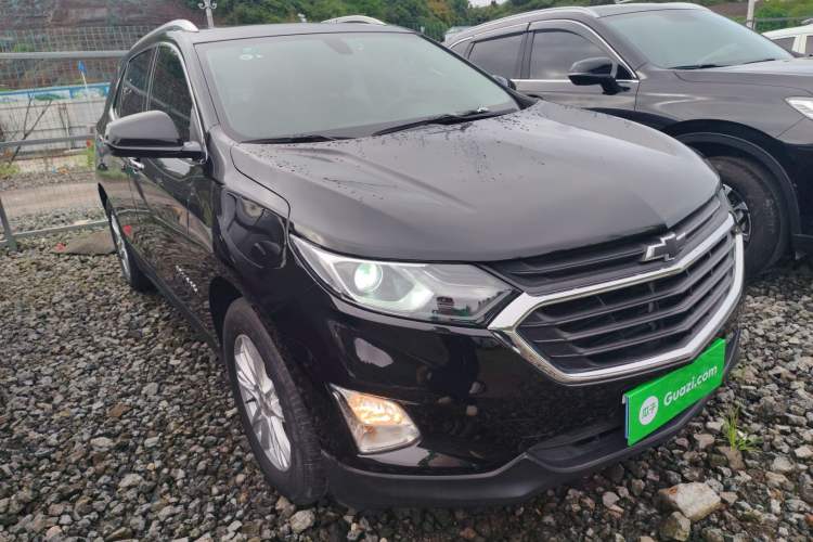 Used Chevrolet Equinox 2019 535T Automatic YuJie Edition China VI Front Right 45 Deg