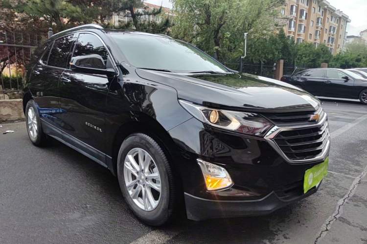Used Chevrolet Equinox 2019 535T Automatic YuJie Edition China VI Front Right 45 Deg